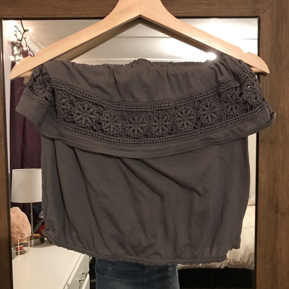 Strapless tube floral top